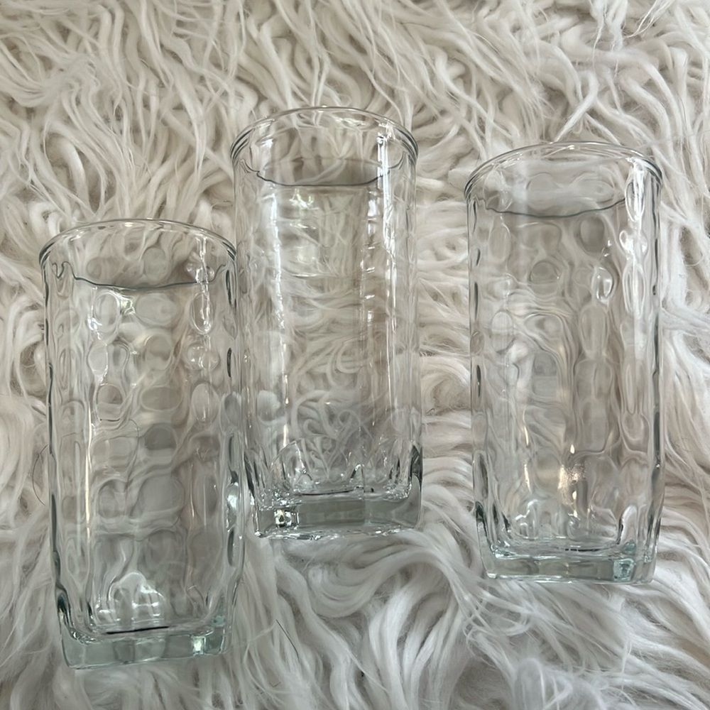 3 Glasses